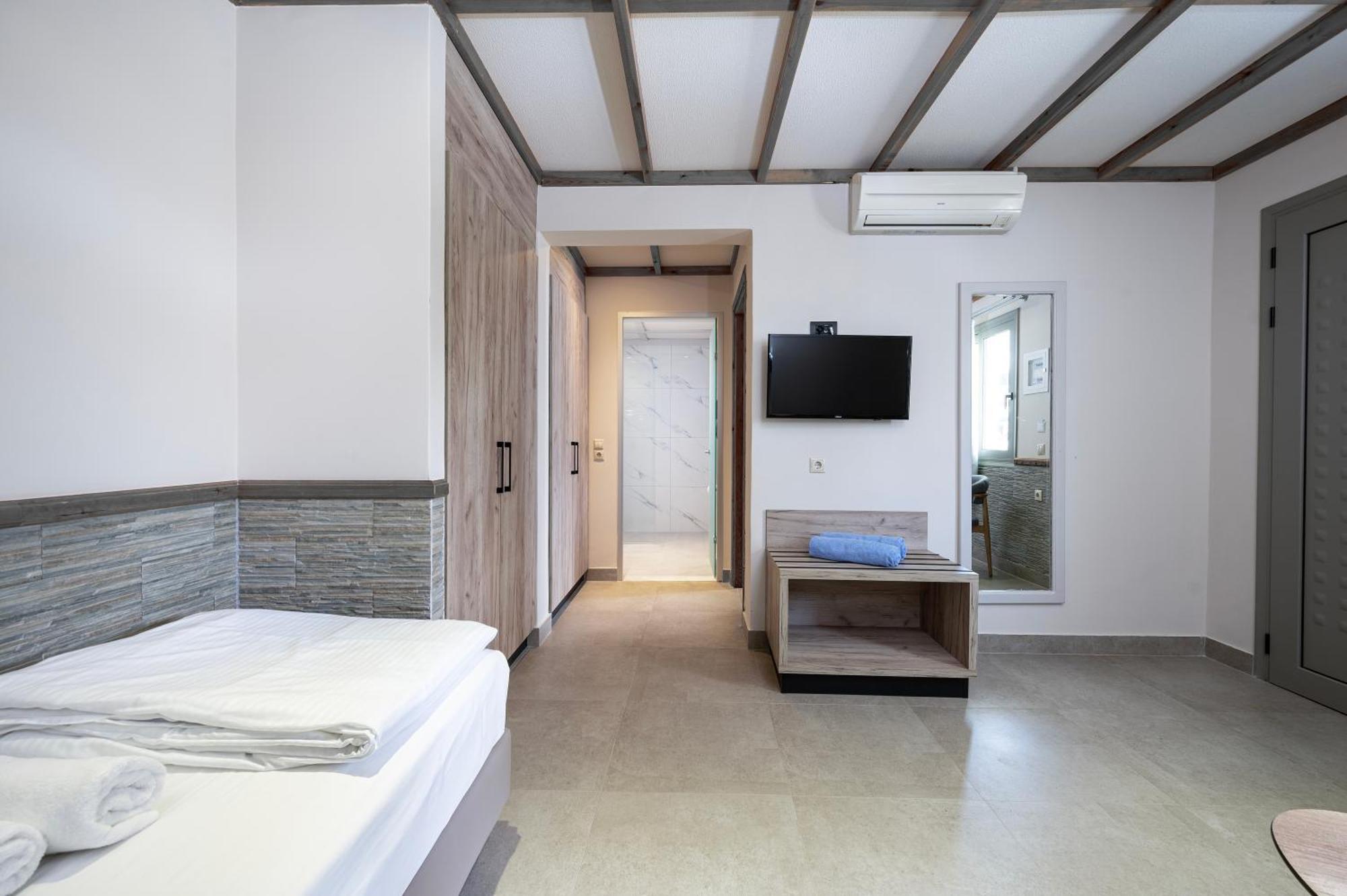 Palladium Hotel 3*